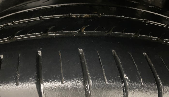 2020 KIA SELTOS HTX IVT 1.5 PETROL, Petrol, Automatic, 32,522 km, Left Rear Tyre Tread