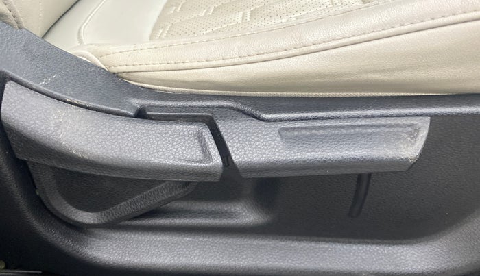 2020 KIA SELTOS HTX IVT 1.5 PETROL, Petrol, Automatic, 32,522 km, Driver Side Adjustment Panel