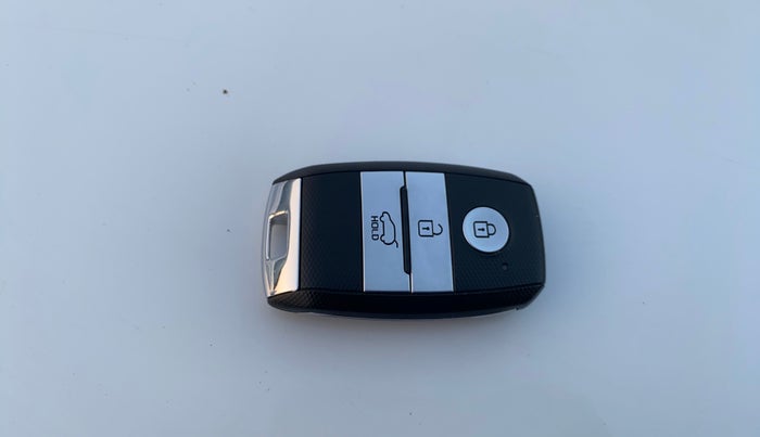 2020 KIA SELTOS HTX 1.5 PETROL, Petrol, Manual, 76,020 km, Key Close Up