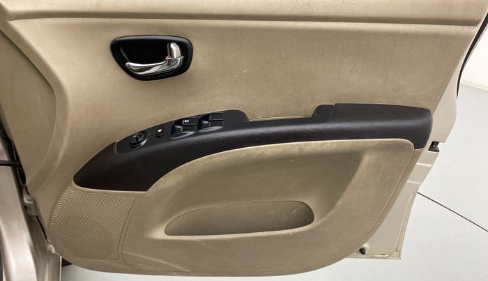 2012 Hyundai i10 MAGNA 1.2 KAPPA2, Petrol, Manual, 34,765 km, Driver Side Door Panels Control