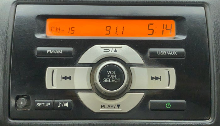 2015 Honda Brio S MT, CNG, Manual, 84,797 km, Infotainment System