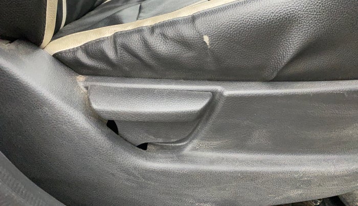 2015 Hyundai Eon ERA +, Petrol, Manual, 25,769 km, Driver Side Adjustment Panel