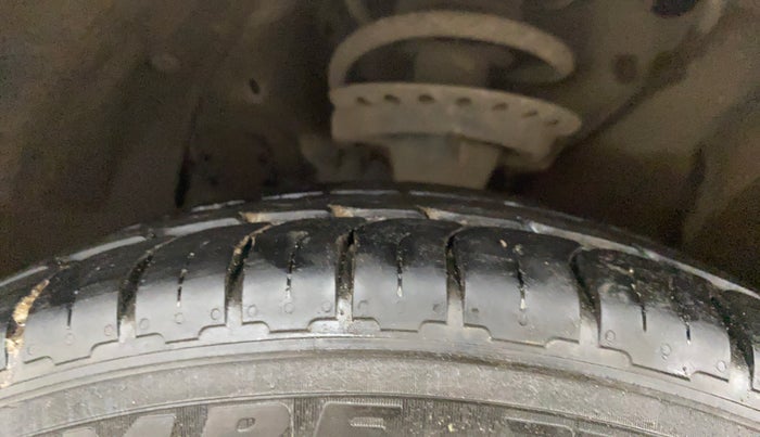 2018 Hyundai Elite i20 ASTA 1.2 (O), Petrol, Manual, 36,212 km, Left Front Tyre Tread