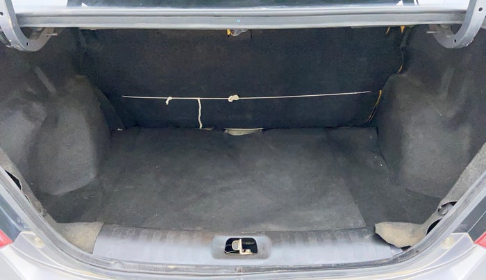 2014 Maruti Swift Dzire VXI, Petrol, Manual, 38,491 km, Boot Inside