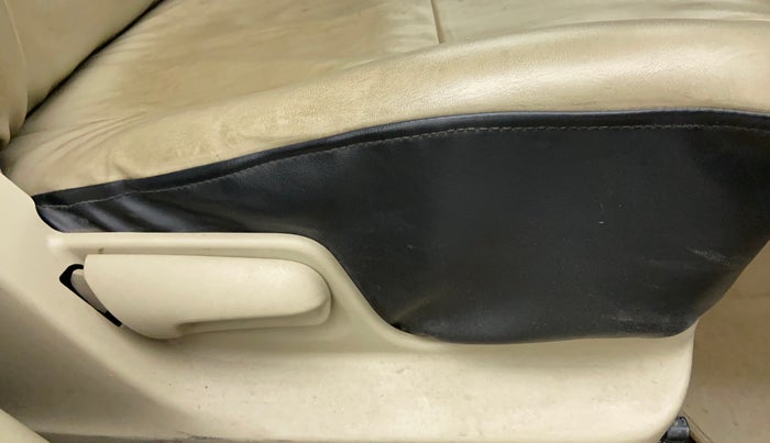 2014 Maruti Swift Dzire VXI, Petrol, Manual, 38,491 km, Driver Side Adjustment Panel