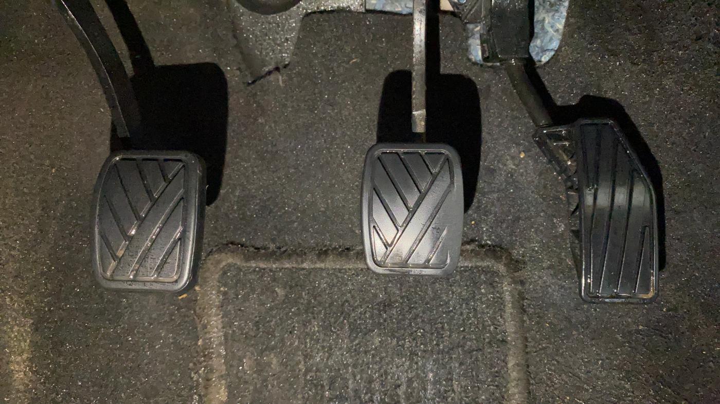 2019 Maruti XL6 ZETA MT, Petrol, Manual, 74,336 km, Pedals