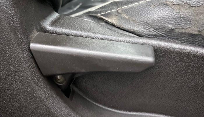 2016 Tata Bolt XM REVOTRON, Petrol, Manual, 54,592 km, Driver Side Adjustment Panel
