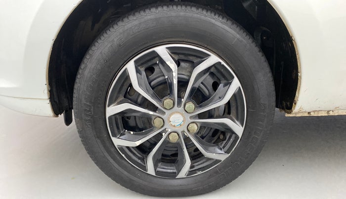 2016 Tata Bolt XM REVOTRON, Petrol, Manual, 54,592 km, Left Front Wheel