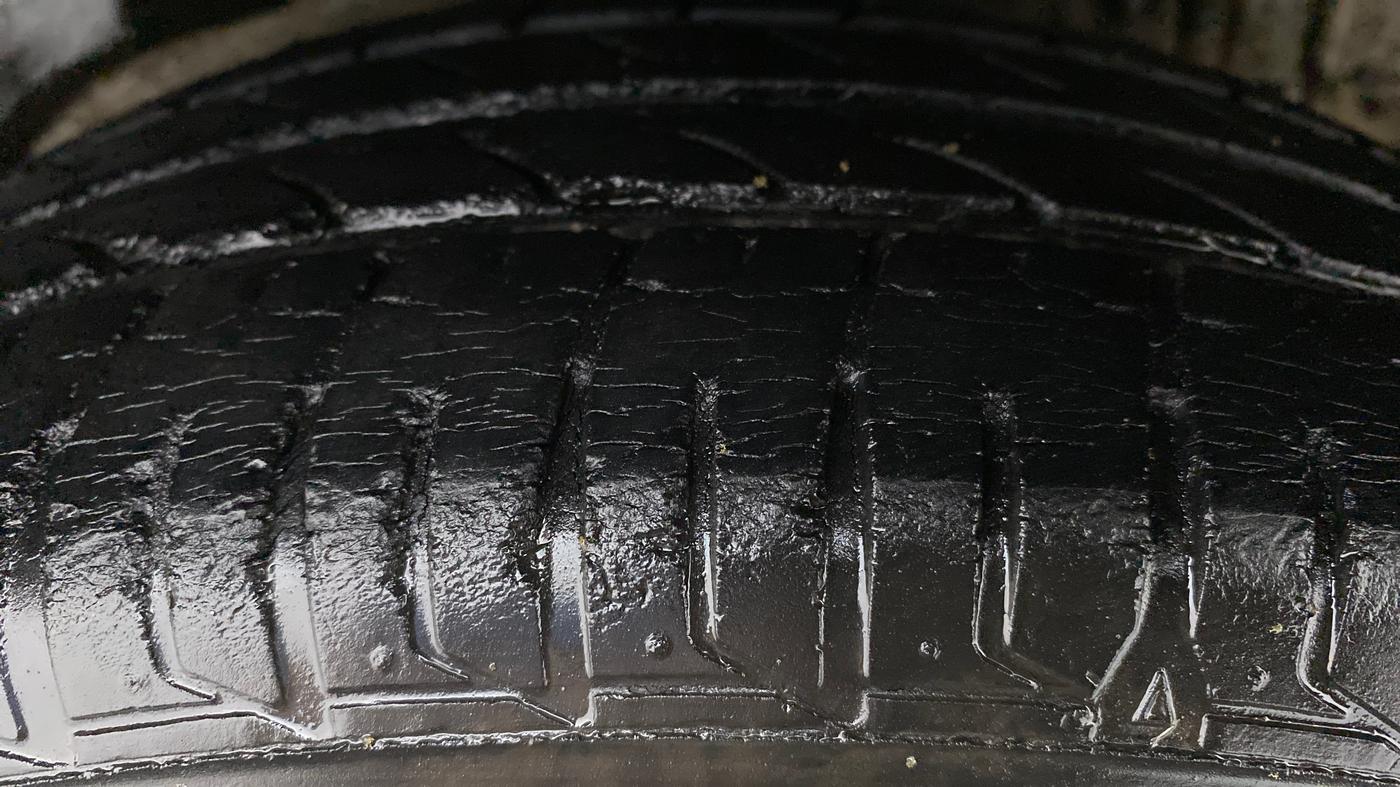 2016 Tata Bolt XM REVOTRON, Petrol, Manual, 54,592 km, Left Rear Tyre Tread