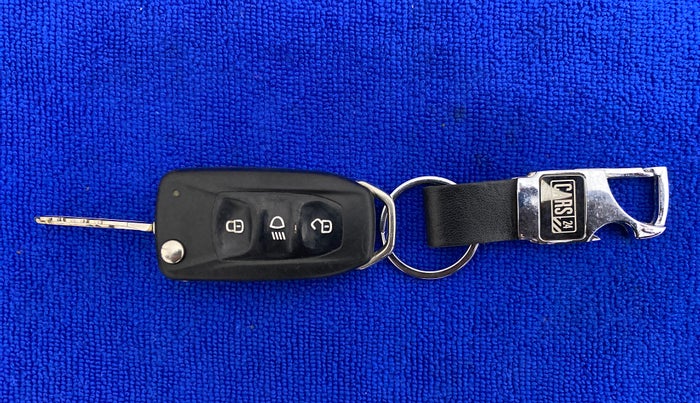 2016 Tata Bolt XM REVOTRON, Petrol, Manual, 54,592 km, Key Close Up