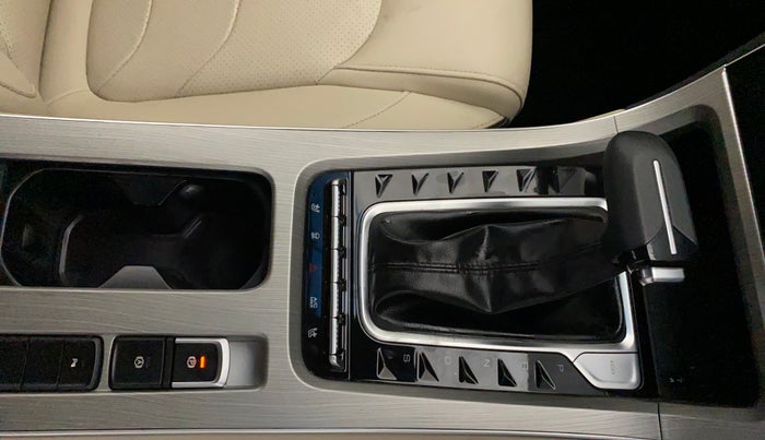 2023 MG HECTOR SHARP PRO 1.5 PETROL TURBO CVT PETROL, Petrol, Automatic, 28,741 km, Gear Lever