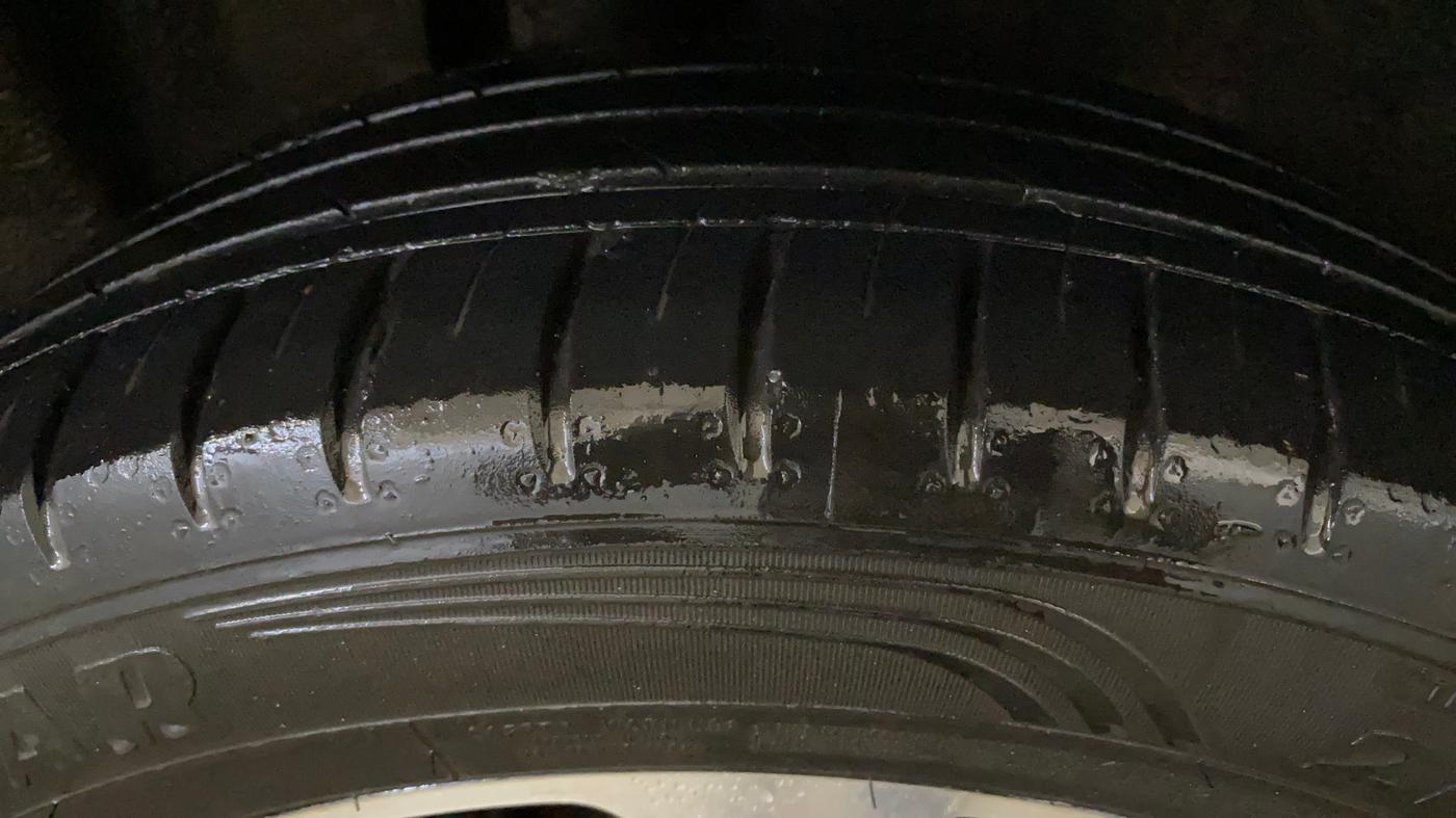 2023 MG HECTOR SHARP PRO 1.5 PETROL TURBO CVT PETROL, Petrol, Automatic, 28,741 km, Right Rear Tyre Tread