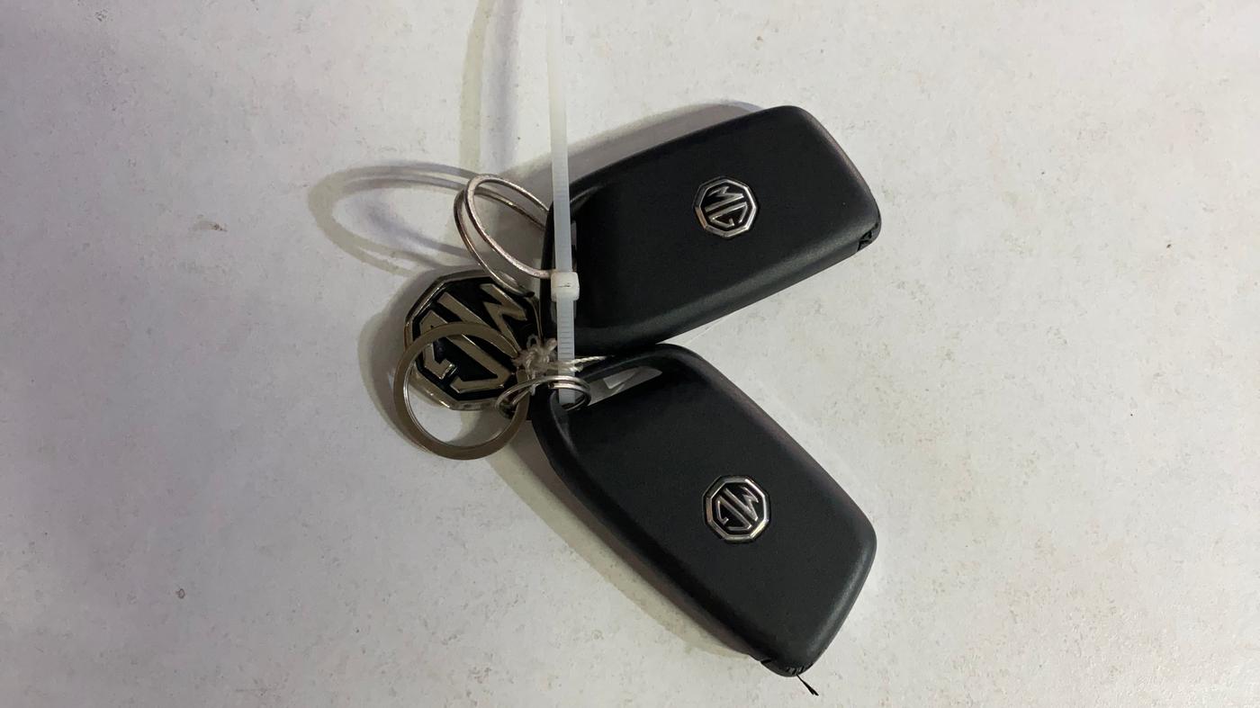 2023 MG HECTOR SHARP PRO 1.5 PETROL TURBO CVT PETROL, Petrol, Automatic, 28,741 km, Key Close Up