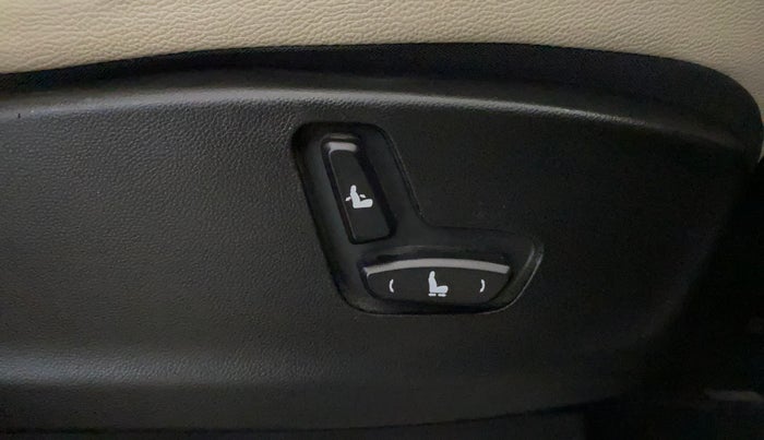 2023 MG HECTOR SHARP PRO 1.5 PETROL TURBO CVT PETROL, Petrol, Automatic, 28,741 km, Driver Side Adjustment Panel
