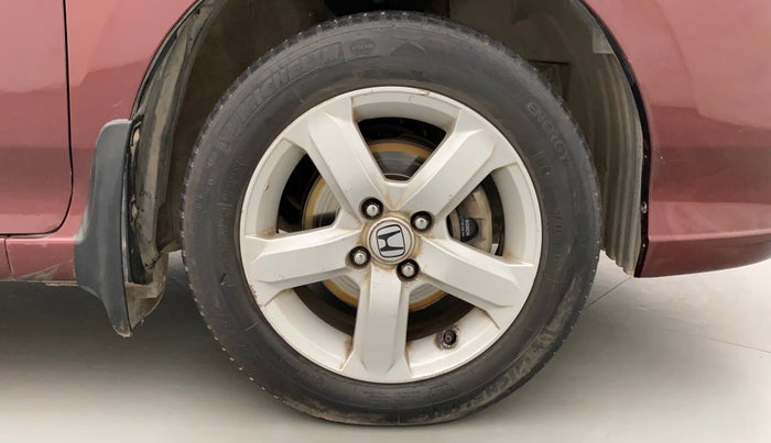 2012 Honda City 1.5L I-VTEC S MT, Petrol, Manual, 1,01,853 km, Right Front Wheel