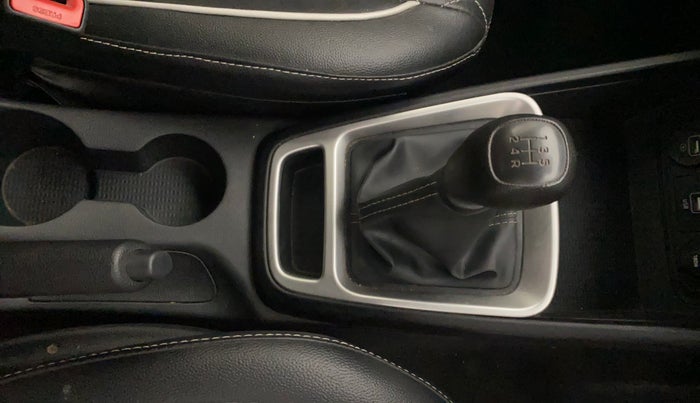 2021 Hyundai VENUE S+ 1.2, Petrol, Manual, 41,476 km, Gear Lever