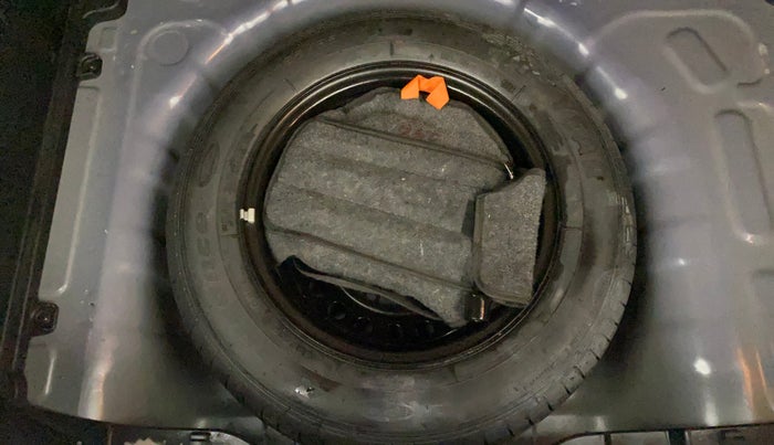 2021 Hyundai VENUE S+ 1.2, Petrol, Manual, 41,476 km, Spare Tyre