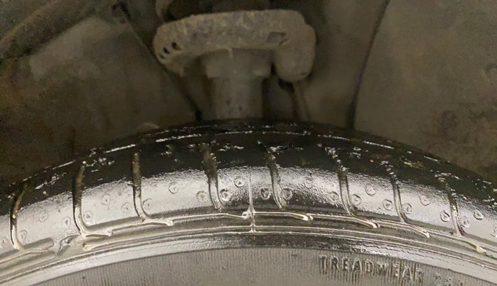 2021 Hyundai VENUE S+ 1.2, Petrol, Manual, 41,476 km, Right Front Tyre Tread