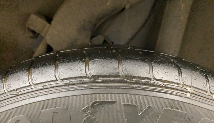 2021 Hyundai VENUE S+ 1.2, Petrol, Manual, 41,476 km, Left Rear Tyre Tread