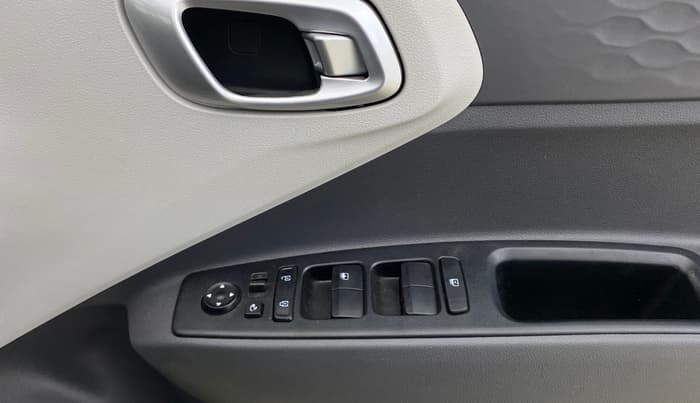 2024 Hyundai GRAND I10 NIOS SPORTZ AMT 1.2 KAPPA VTVT, Petrol, Automatic, 4,301 km, Driver Side Door Panels Control