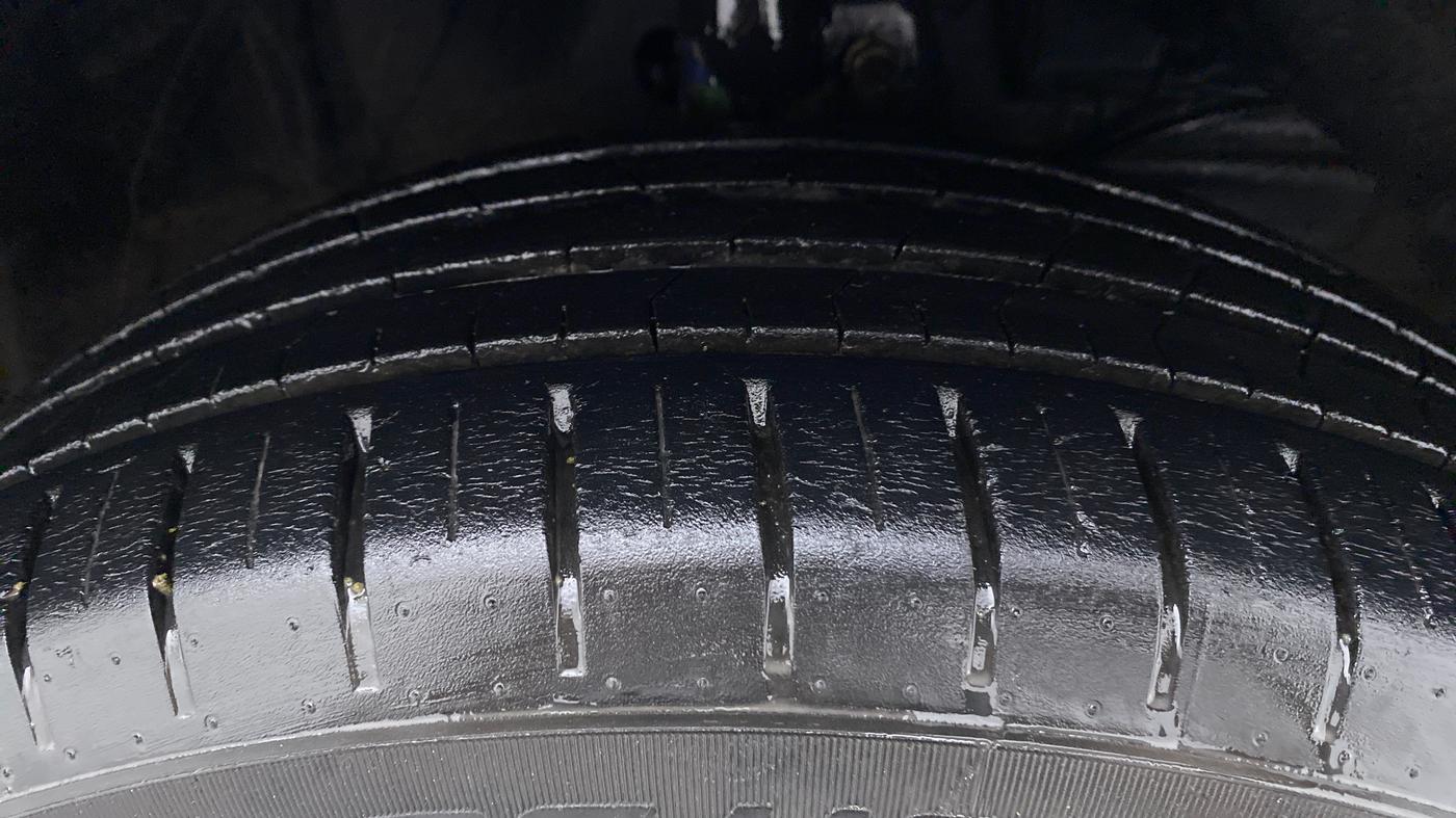 2019 Maruti Baleno ALPHA CVT PETROL 1.2, Petrol, Automatic, 29,344 km, Right Front Tyre Tread