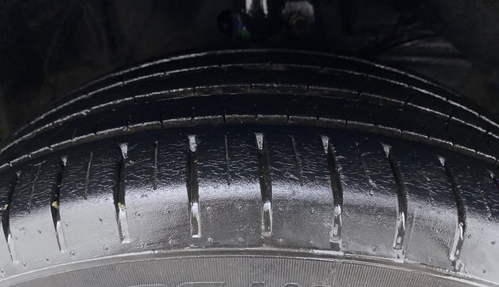 2019 Maruti Baleno ALPHA CVT PETROL 1.2, Petrol, Automatic, 29,344 km, Right Front Tyre Tread