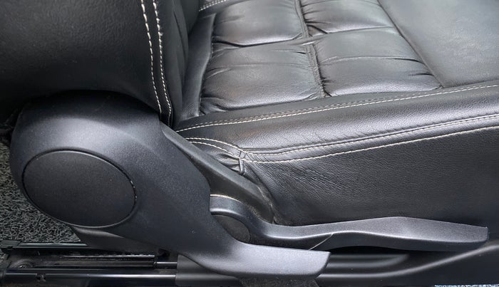 2019 Maruti Baleno ALPHA CVT PETROL 1.2, Petrol, Automatic, 29,344 km, Driver Side Adjustment Panel