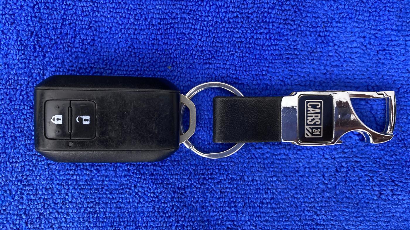 2019 Maruti Baleno ALPHA CVT PETROL 1.2, Petrol, Automatic, 29,344 km, Key Close Up