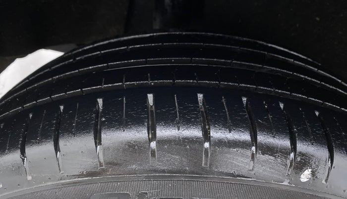 2019 Maruti Baleno ALPHA CVT PETROL 1.2, Petrol, Automatic, 29,344 km, Right Rear Tyre Tread