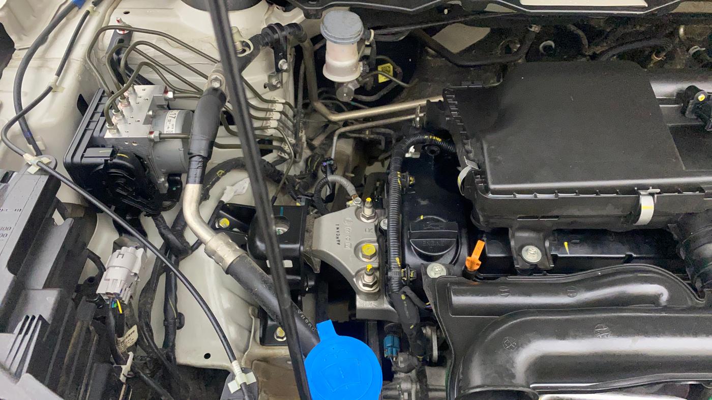 2023 Maruti BREZZA VXI AT SMART HYBRID, Petrol, Automatic, 52,972 km, Engine View - Right