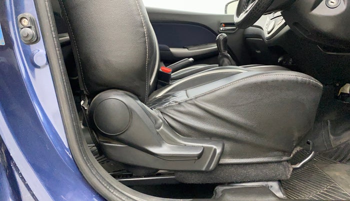 2019 Maruti Baleno DELTA PETROL 1.2, Petrol, Manual, 28,996 km, Driver Side Adjustment Panel
