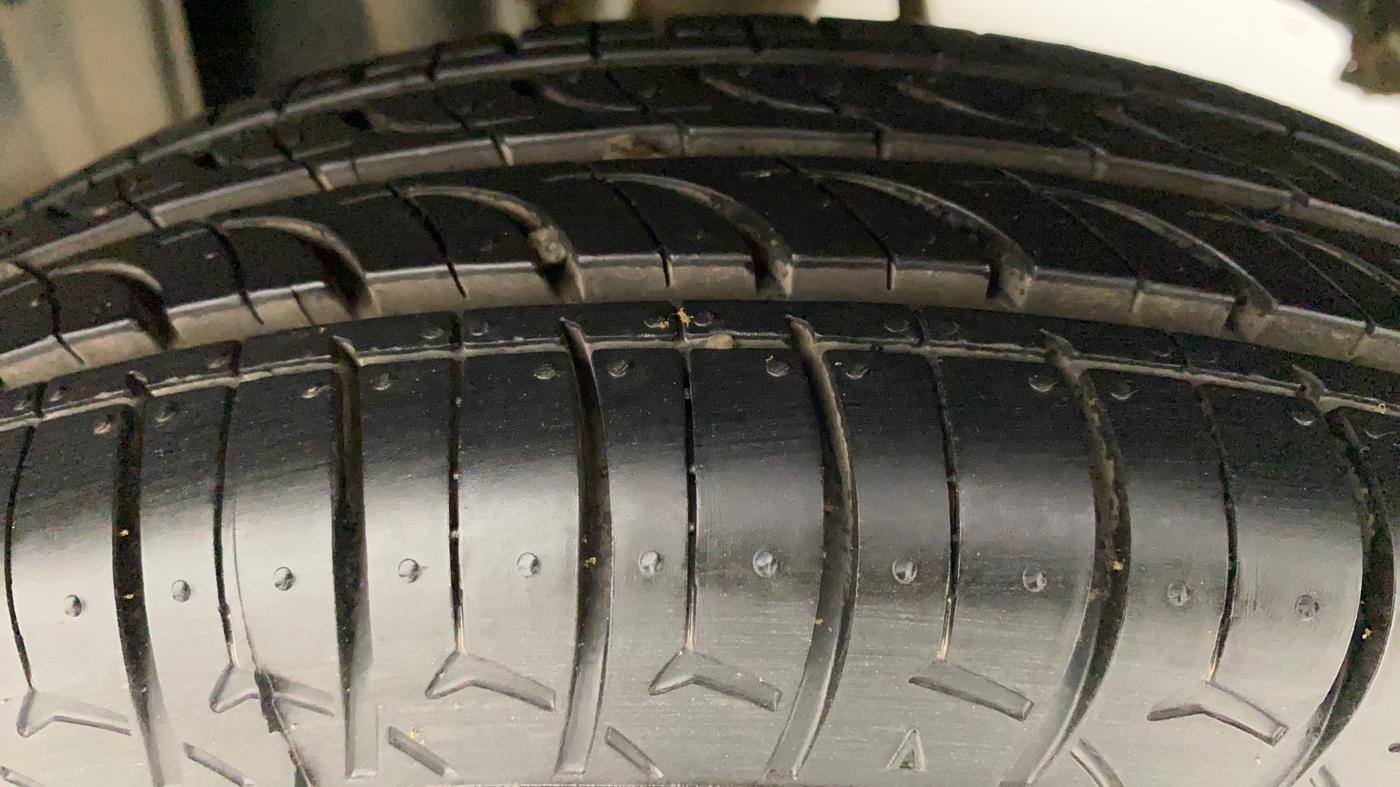 2012 Maruti Alto 800 LXI, Petrol, Manual, 22,896 km, Left Rear Tyre Tread