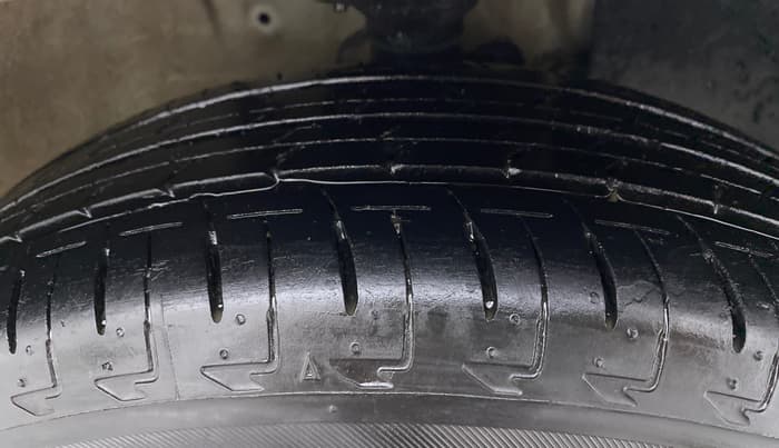 2019 Maruti IGNIS DELTA 1.2, Petrol, Manual, 15,342 km, Right Front Tyre Tread