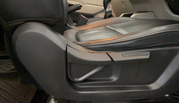 2024 KIA CARENS Premium (O) 1.5 Petrol 7 STR, Petrol, Manual, 56,101 km, Driver Side Adjustment Panel