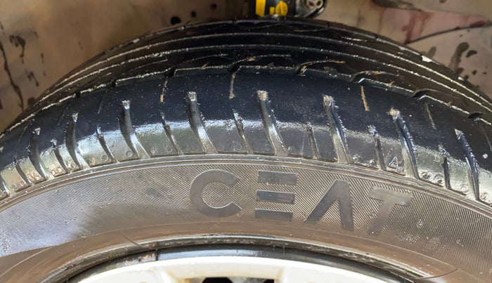 2013 Honda Amaze 1.2L I-VTEC S, Petrol, Manual, 78,416 km, Right Front Tyre Tread