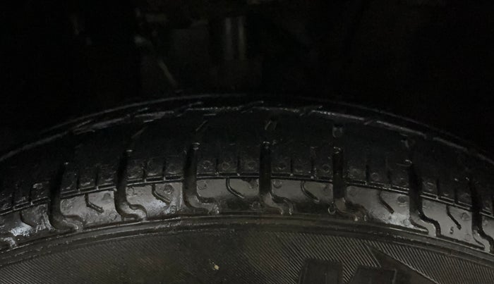 2021 Tata ALTROZ XE PETROL, Petrol, Manual, 18,377 km, Right Front Tyre Tread