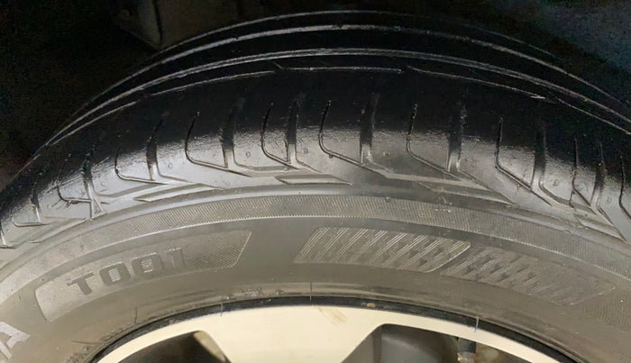 2018 Tata NEXON XZ PLUS PETROL, Petrol, Manual, 34,752 km, Right Rear Tyre Tread