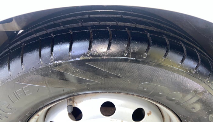 2013 Hyundai i10 ERA 1.1, CNG, Manual, 88,624 km, Left Front Tyre Tread