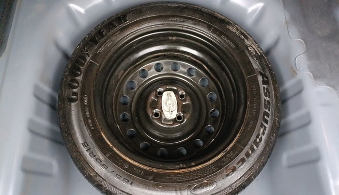 2017 Maruti Ciaz DELTA 1.4 MT PETROL, Petrol, Manual, 86,906 km, Spare Tyre