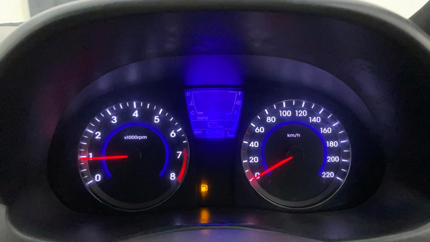 2014 Hyundai Verna FLUIDIC 1.6 VTVT SX, CNG, Manual, 60,800 km, Odometer Image