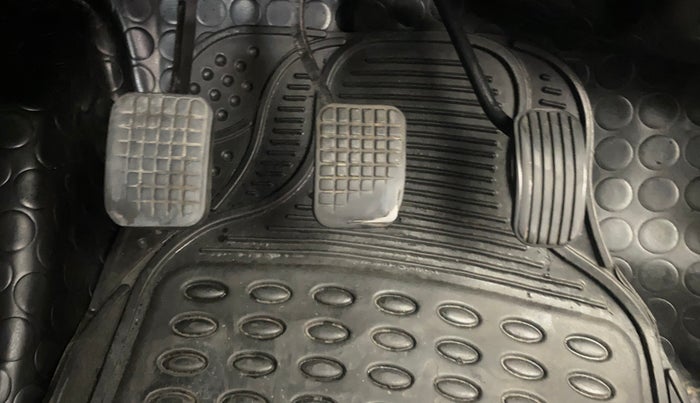 2018 Tata Tiago XT PETROL, Petrol, Manual, 62,559 km, Pedals