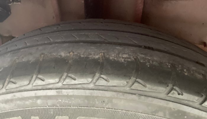 2018 Tata Tiago XT PETROL, Petrol, Manual, 62,559 km, Right Rear Tyre Tread