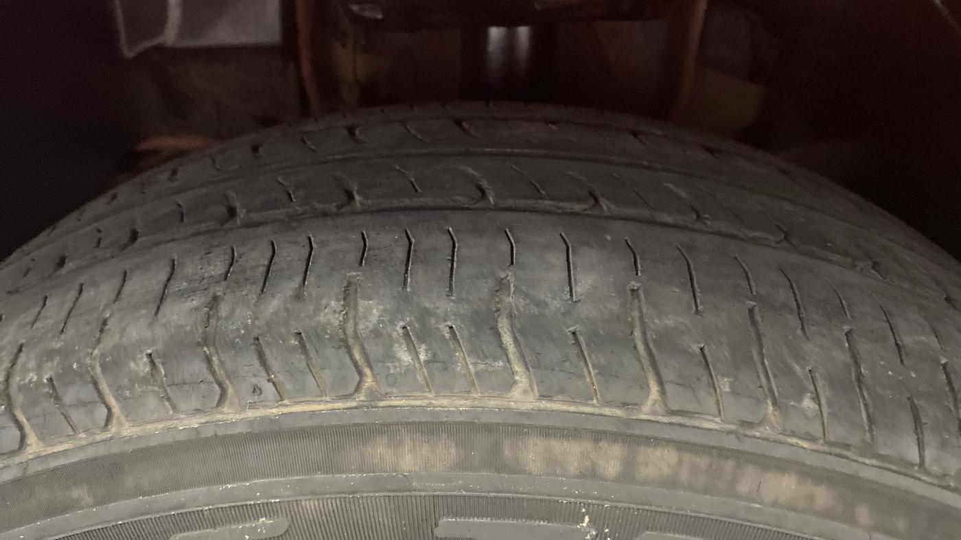 2018 Tata Tiago XT PETROL, Petrol, Manual, 62,559 km, Left Front Tyre Tread