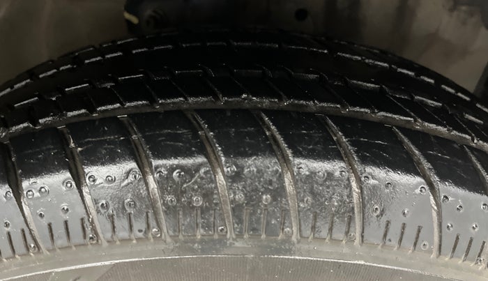 2018 Maruti Celerio ZXI AMT, Petrol, Automatic, 8,695 km, Right Front Tyre Tread