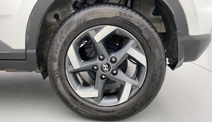 2019 Hyundai VENUE SX 1.0 TURBO, CNG, Manual, 15,215 km, Left Rear Wheel