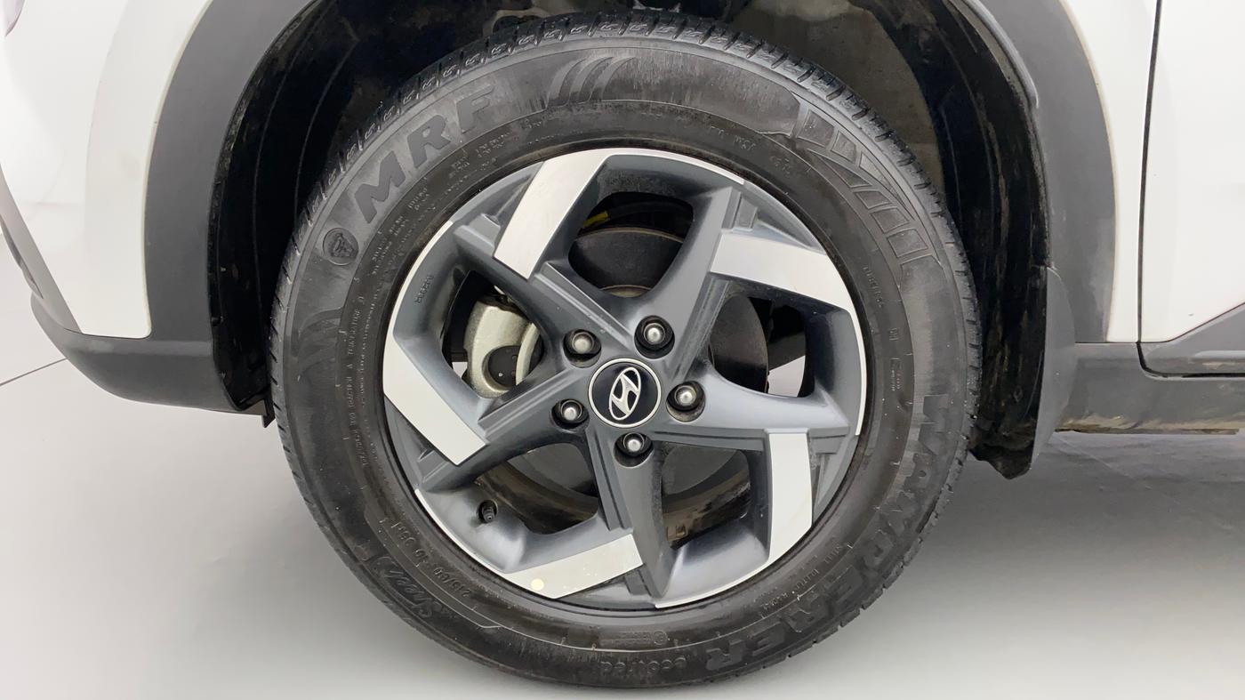 2019 Hyundai VENUE SX 1.0 TURBO, CNG, Manual, 15,215 km, Left Front Wheel