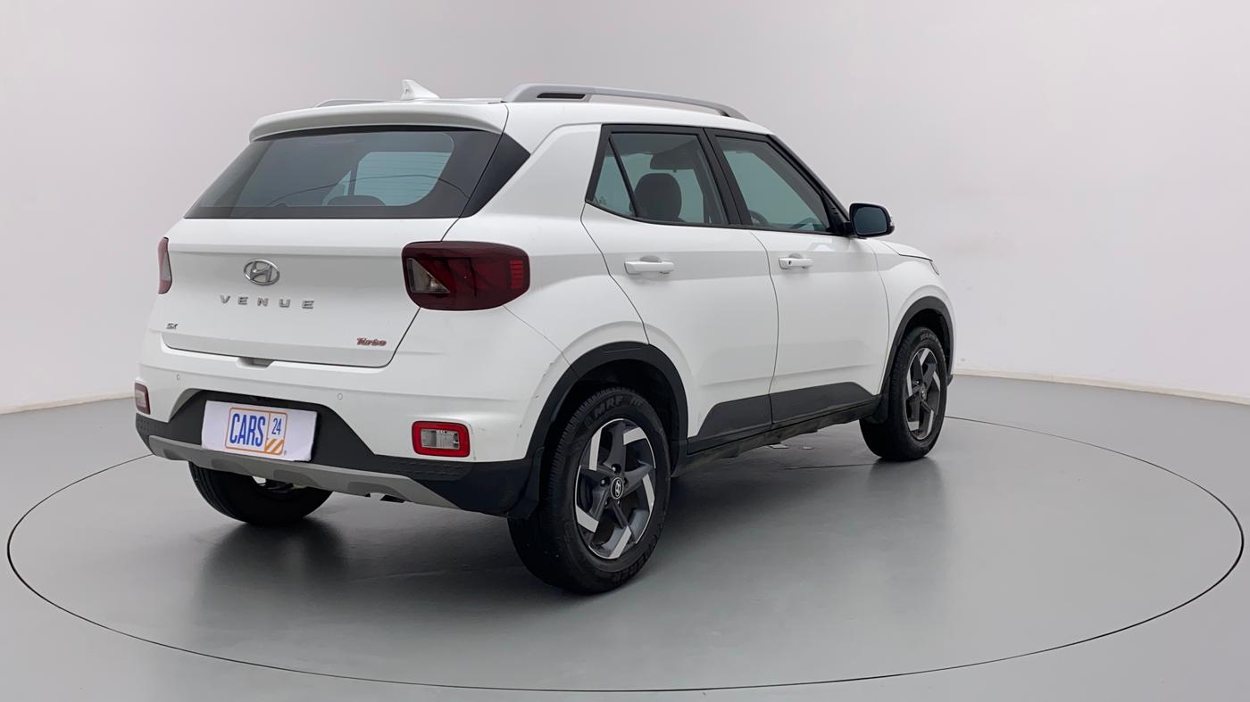 2019 Hyundai VENUE SX 1.0 TURBO, CNG, Manual, 15,215 km, Right Back Diagonal