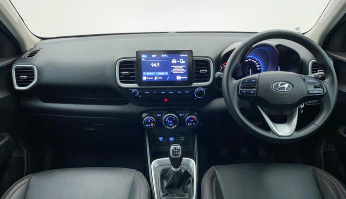 2019 Hyundai VENUE SX 1.0 TURBO, CNG, Manual, 15,215 km, Dashboard