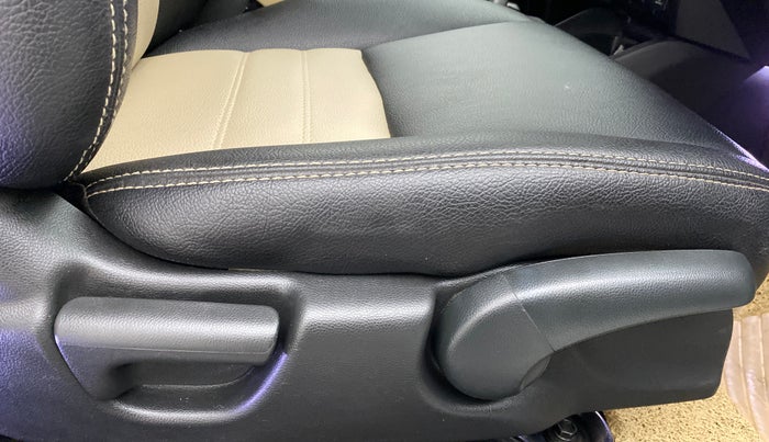 2017 Honda Jazz 1.2 V AT, Petrol, Automatic, 63,767 km, Driver Side Adjustment Panel