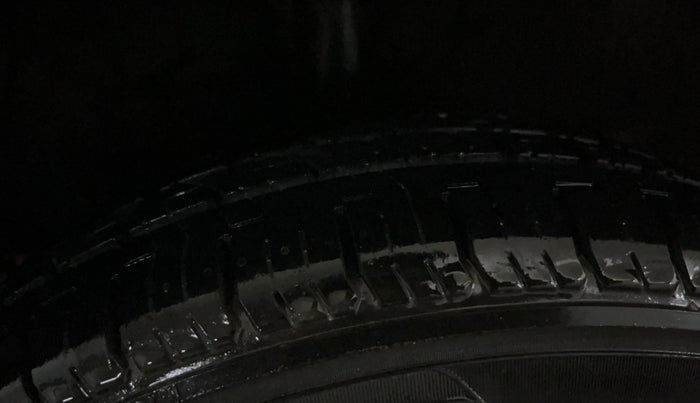 2015 Hyundai Grand i10 SPORTZ 1.2 KAPPA VTVT, Petrol, Manual, 42,588 km, Right Rear Tyre Tread